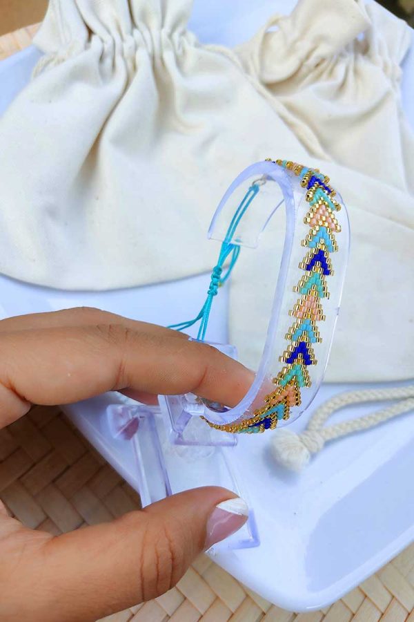 Pulsera corazones verticales miyuki tonos azules